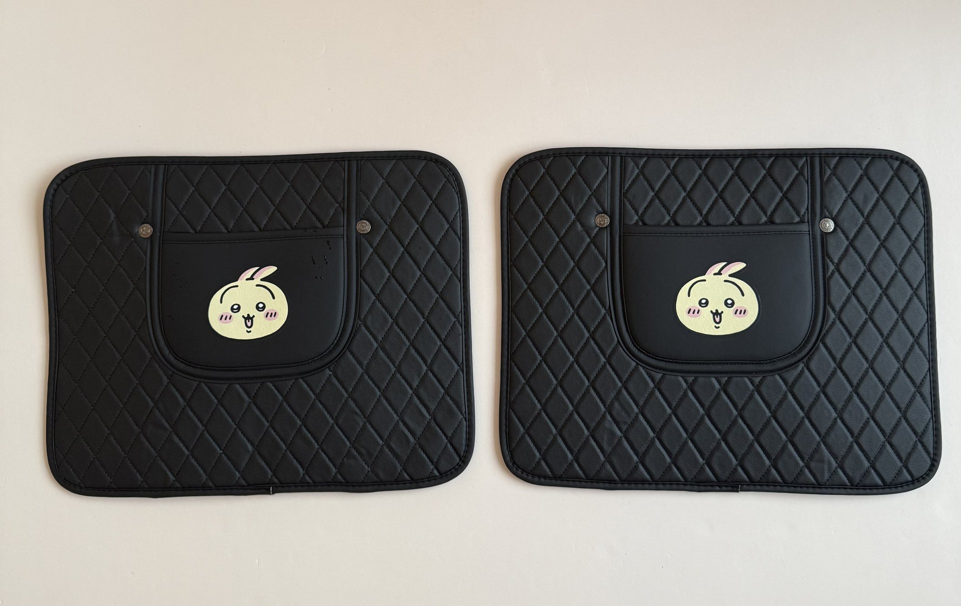 Car seat back anti-kick pad for children, rear seat anti-kick pad, Chiikawa cartoon cute Usagi seat anti-stain pad