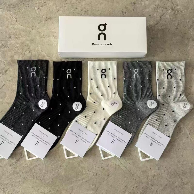 New on Running Men's and Women's Boxed Socks Sports Mid-Calf Socks with Letter on Breathable Comfortable Casual Cotton Socks Wholesale Dropshipping