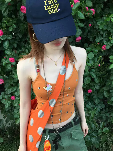 American High Street Style Polka Dot Beaded Camisole for Women, New Summer Model, Waist-Cinching, Slimming, Trendy, Fashionable, Stylish Top