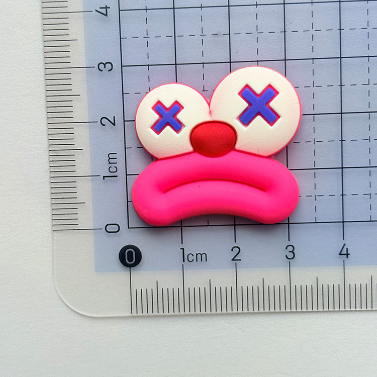 Diyアニメソーセージの口がおかしいです。クリエイティブ冷蔵庫に3d立体装飾を貼って、穴の靴に柔らかいゴムのアクセサリーを掛けます。|undefined
