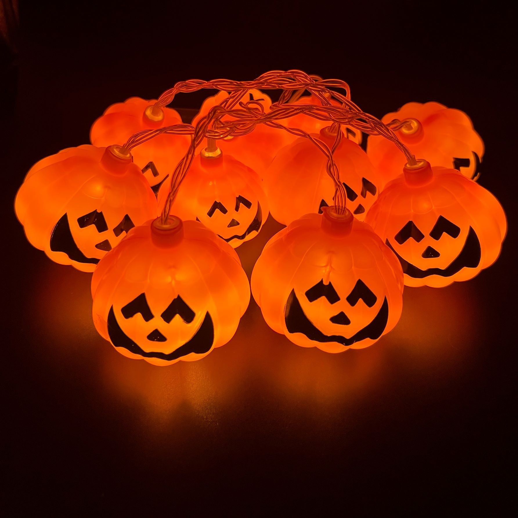 Cadena de luces LED transfronteriza Cadena de luces de Halloween Decoración al aire libre Lámpara de calabaza LED Decoración de escena de Amazon Cadena de luces decorativas