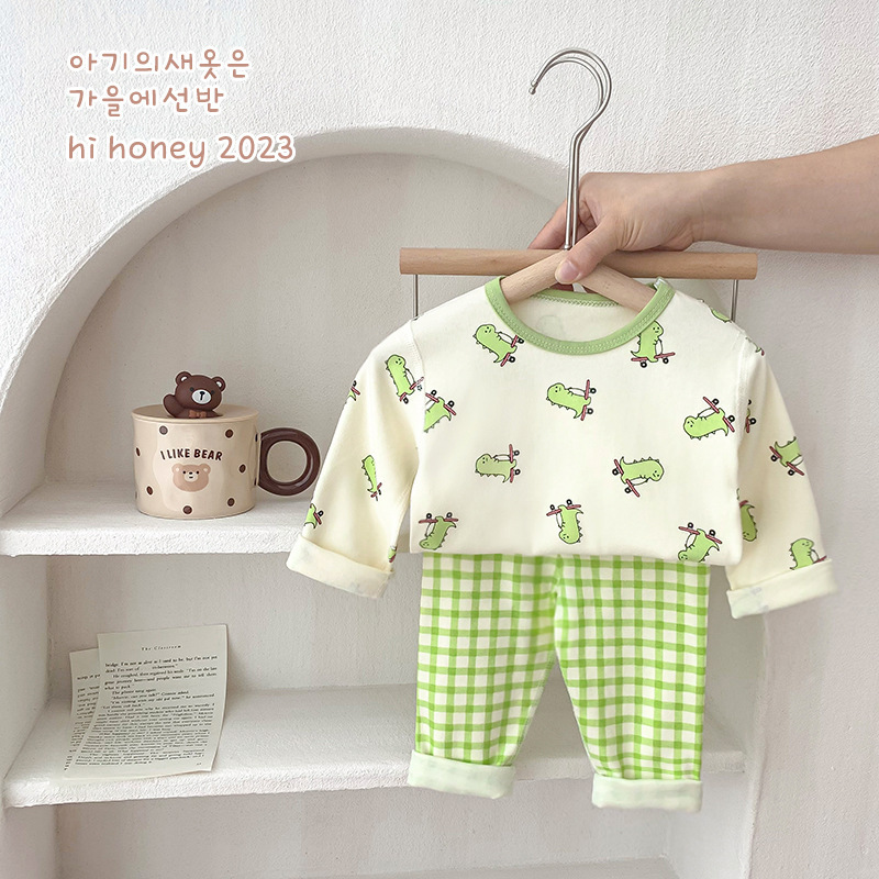 Green lattice dinosaur