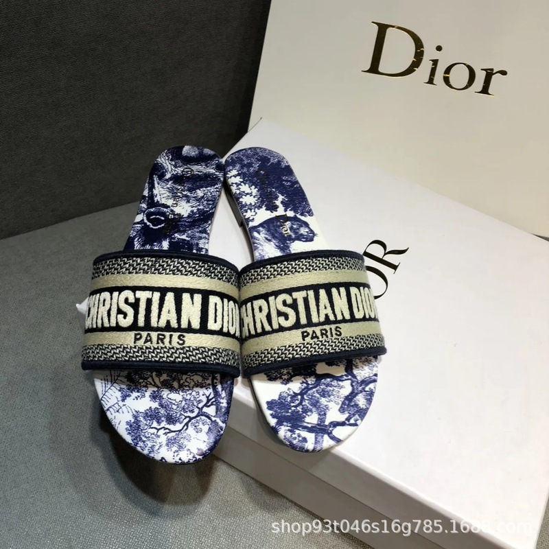 D's 刺繍スリッパ レディース フラットスリッパ 2025 夏新作 レタープリント キャンバス カジュアル 万能 レディース スリッパ|undefined