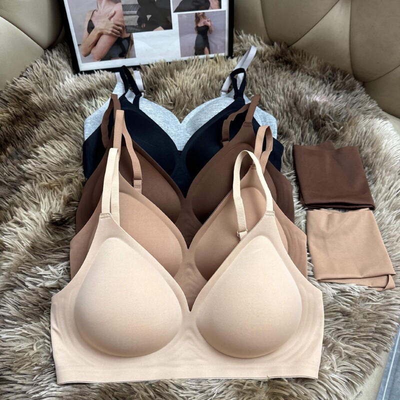 9318 # Liquid Foundation Curved Large U-Shaped Beautiful Back Bra for Women with Small Breasts, Seamless Expansion and Enlargement Bra 9318 # Liquid Foundation Curved Large U-Shaped Beautiful Back Bra for Women with Small Breasts, Seamless Expansion and Enlargement Bra