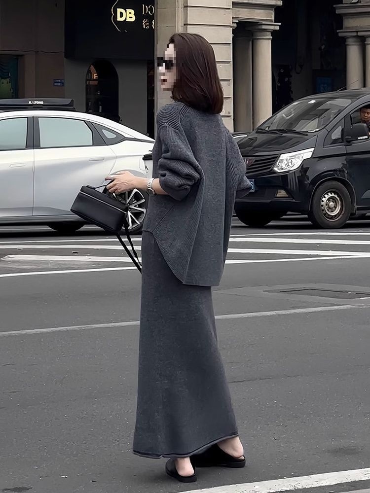 感老钱风绝美灰色坑条前短后长毛衣鱼尾半裙两件套女秋季
