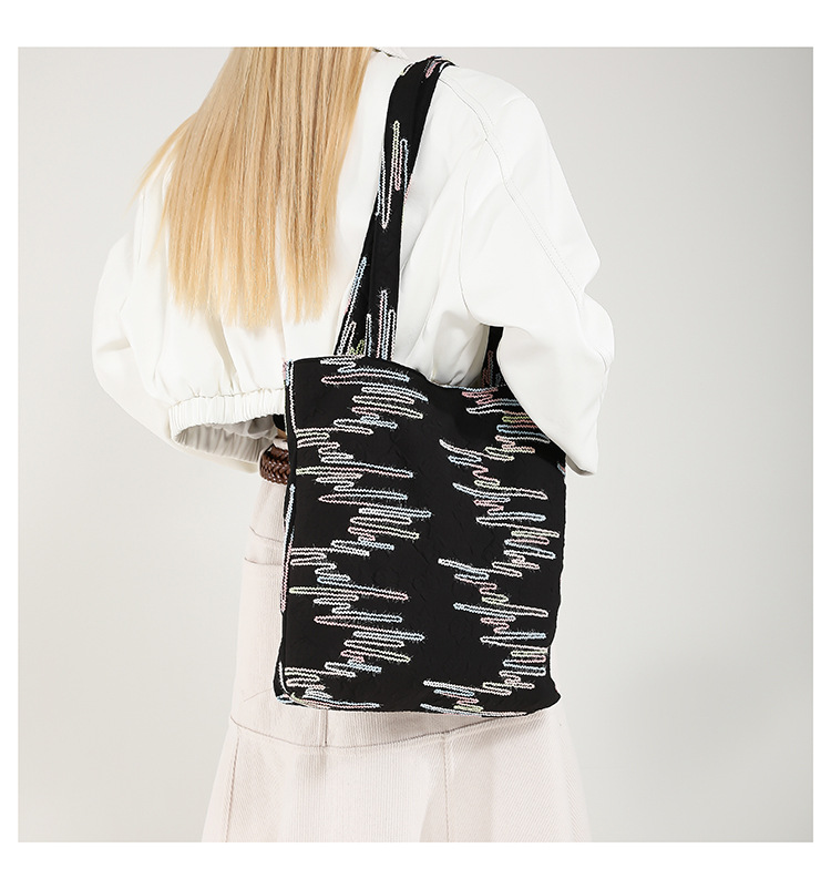 Casual and simple commuter underarm bag, large-capacity tote bag, new autumn 2024 fashion and niche single-shoulder crossbody bag undefined