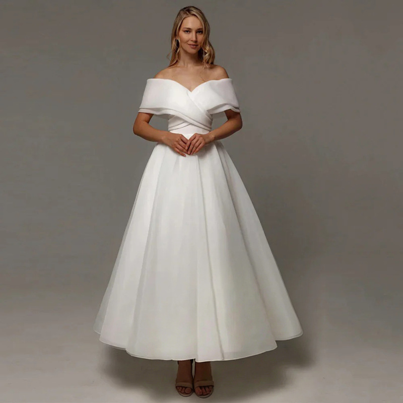 Off-Shoulder Light Wedding Dress with a Fitted Waist and Mid-Length Puffy Skirt, 2026 New European and American Style Cross-Border Bridal Registration and Certificate-Taking Gown Off-Shoulder Light Wedding Dress with a Fitted Waist and Mid-Length Puffy Skirt, 2026 New European and American Style Cross-Border Bridal Registration and Certificate-Taking Gown