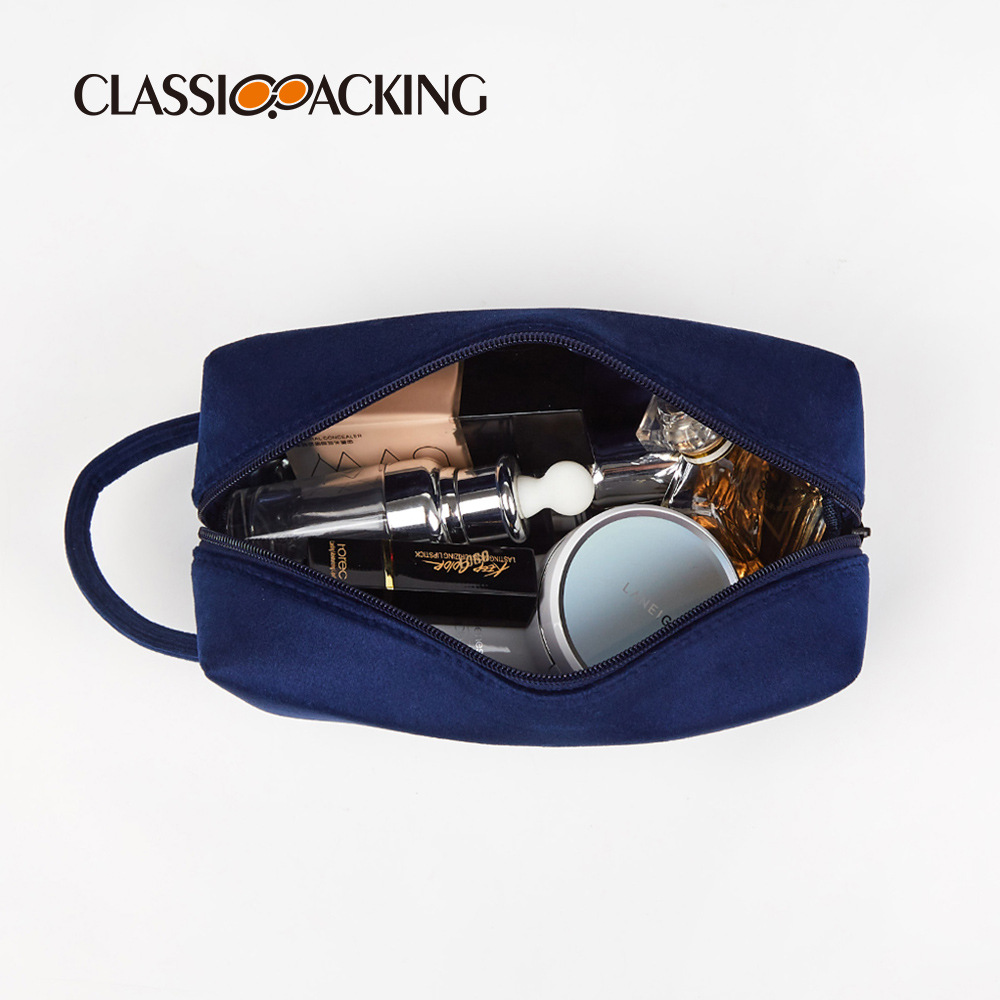 Diseño de fábrica al por mayor bolsa de cosméticos Luz de lujo material de franela producto de cuidado de la piel bolsa de almacenamiento simple bolsa de almacenamiento de lavado portátil