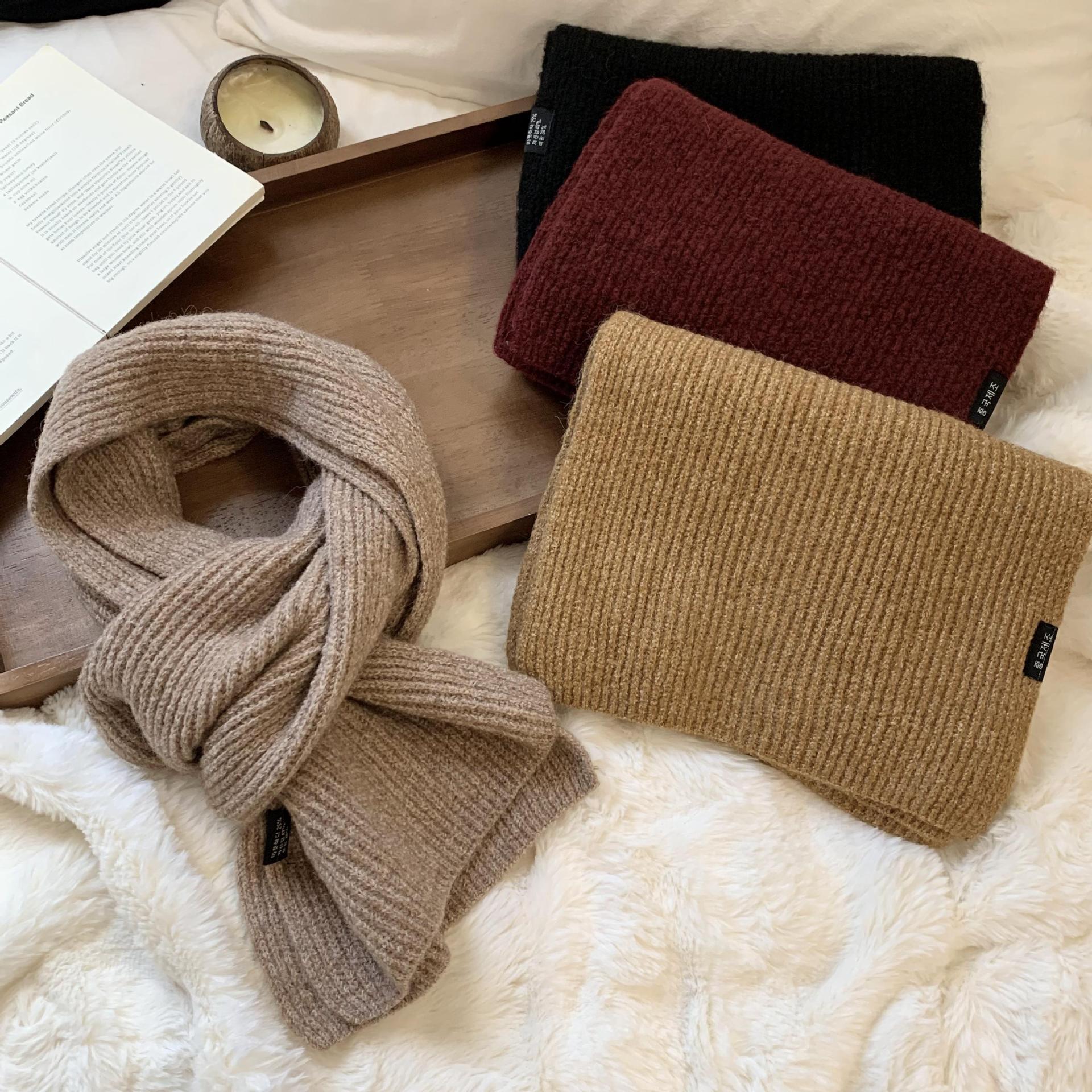 Collar de invierno caliente 2025 nuevo color sólido caliente lana suave pegajosa bufandas de punto al por mayor