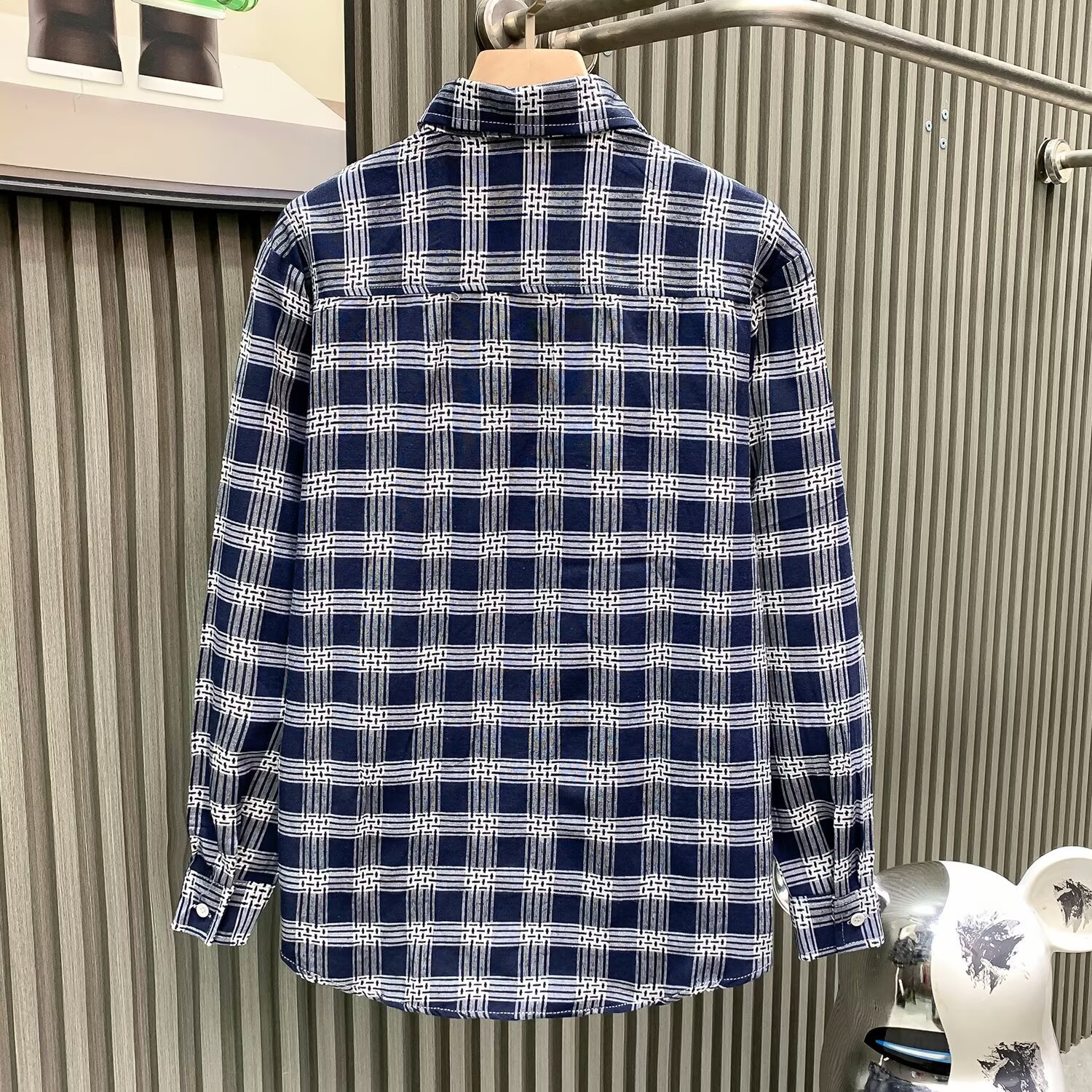 Lässiges Herren-Langarmhemd mit Karomuster – Japanisch inspiriertes, lockeres Hemd mit Knopfleiste (Grau/Blau/Rot, M-XXXL)_voghion.com