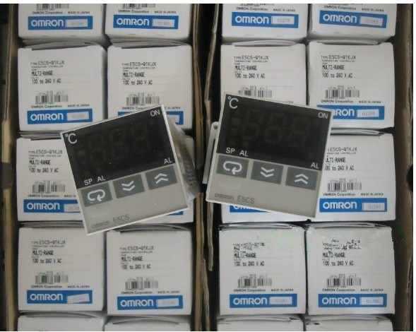 New Thermostat E5Cs-Q1Kjx E5Cn-Rmp-500/Q2Mtc-500/R2Mtc-500 -F