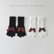 一潘  儿童手套女童赫本风拍照走秀手臂套女童长款针织保暖手套潮