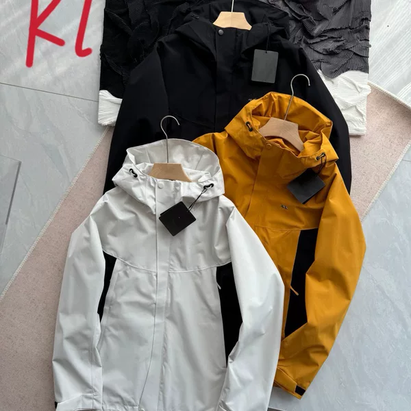 Autumn 2024 New Fashion Brand Soft Shell Jacket Jacket for Men and Women Casual Outdoor Waterproof Couple Hooded Jacket