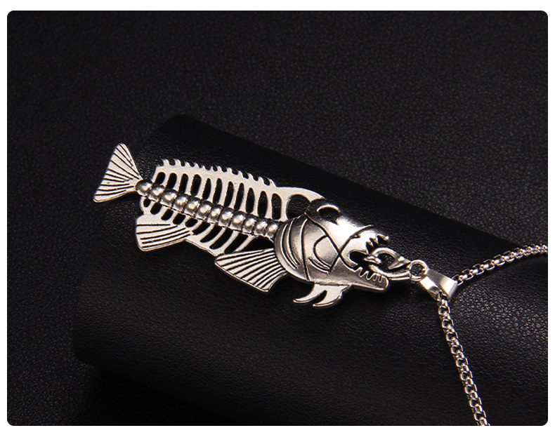 Retro Fish Bone Stainless Steel Alloy Plating Unisex Pendant Necklace 1 Piece