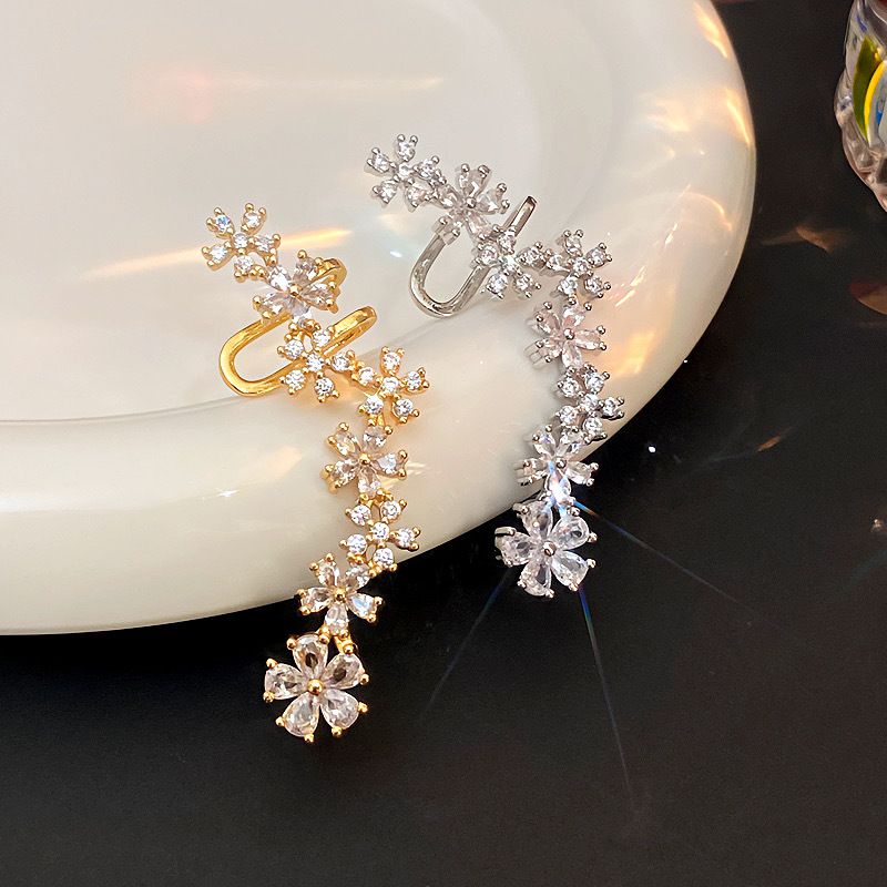 7g Weight Zircon Inlay Material Ear Cuffs Classification 1 Piece Quantity Holiday Occasion Copper Material Flower Pattern Spring&Summer Season Women's Gender Inlay Design Vacation, Classic Style Style 1 Piece Vacation Classic Style Flower Inlay Copper Zircon Ear Cuffs 无