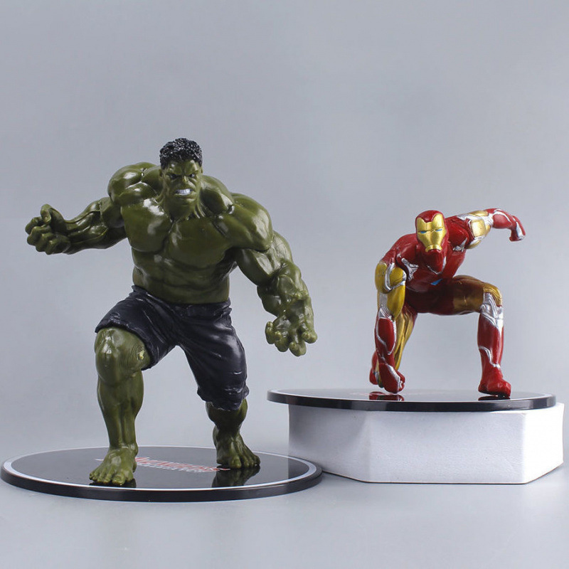 Veneno hecha a mano Avenger Spiderman Iron Man equipo de escritorio modelo de chasis de automóviles decoración muñeca