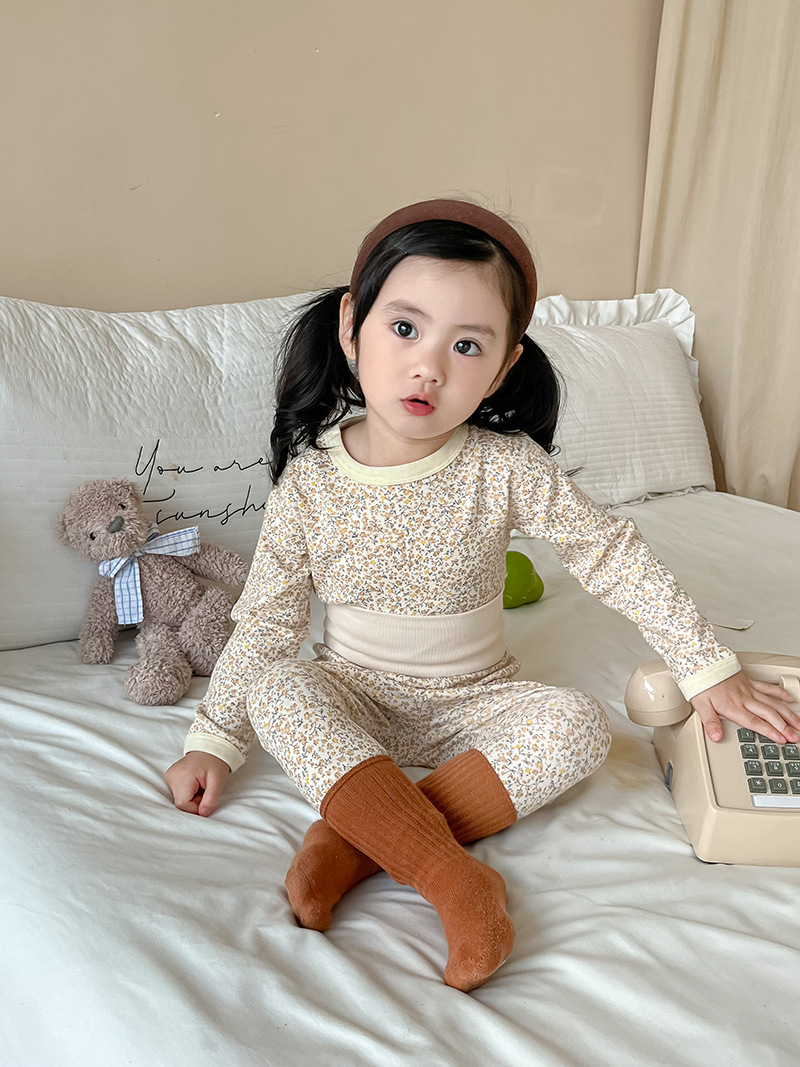 Woolen children's set
