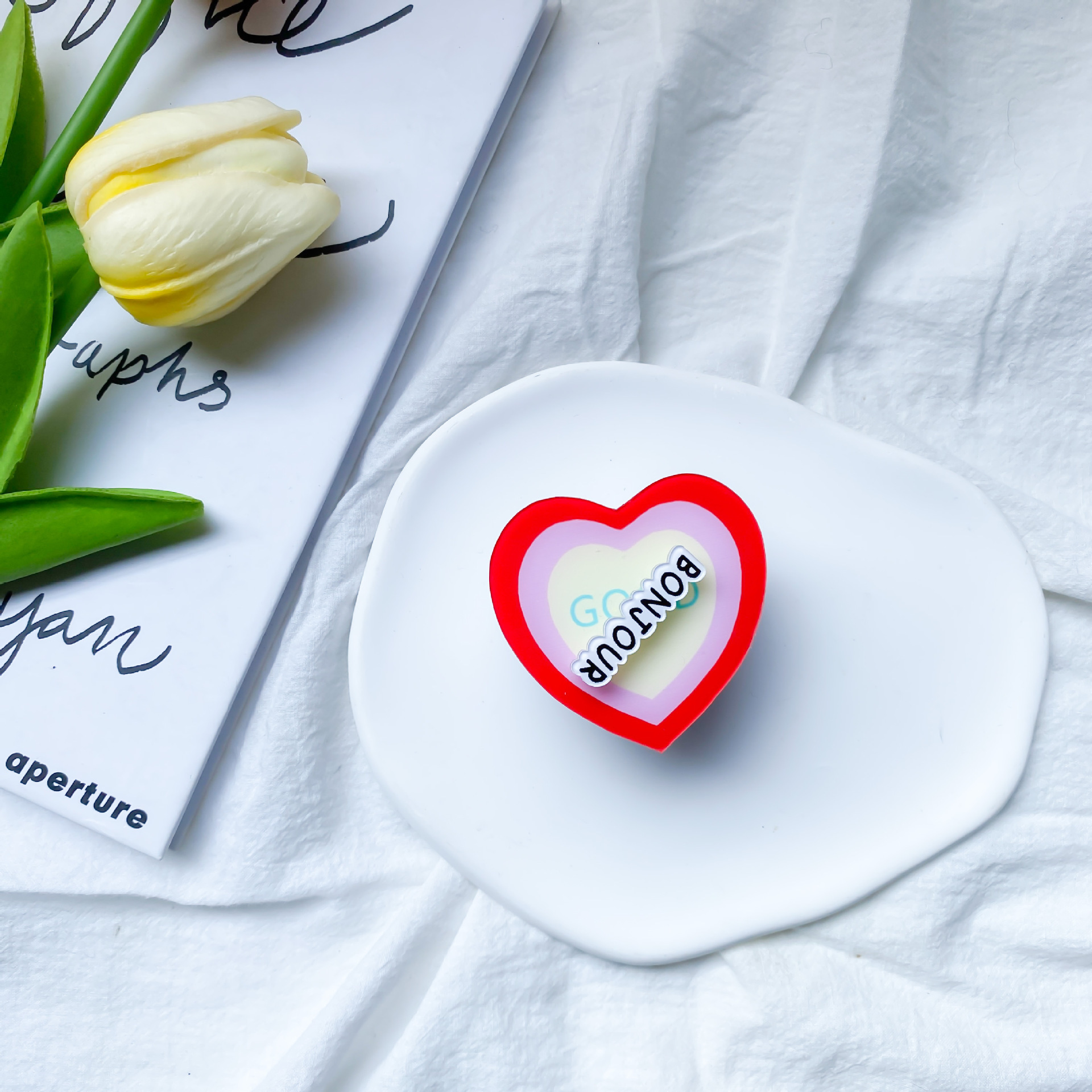 Instagram phone airbag holder, Hyuna style love letter, rotatable back sticker, stable desktop, drama tracking and_voghion.com