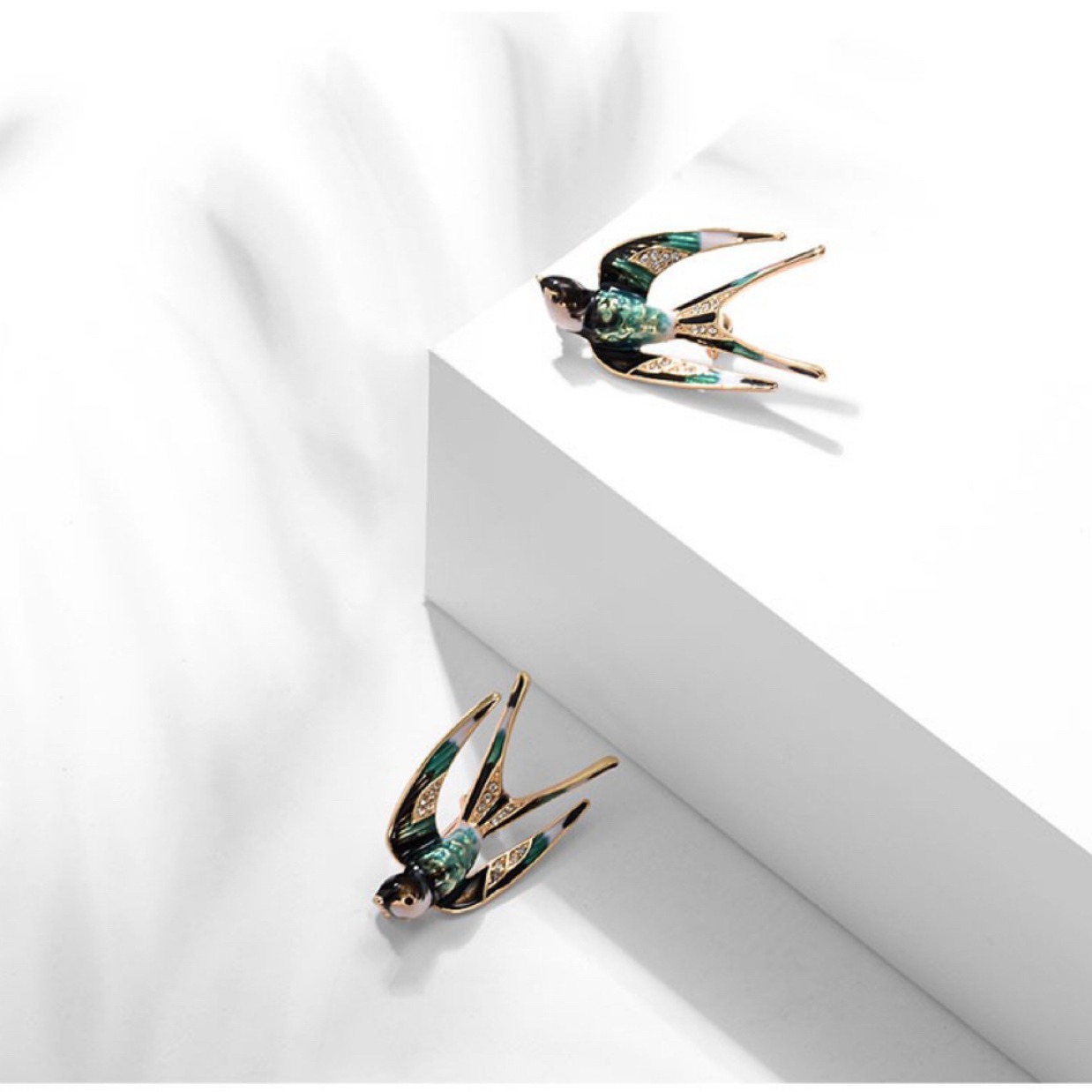 Bunte Emaille Schwalben Brosche Für Damen Und Herren Vogel Pin_voghion.com