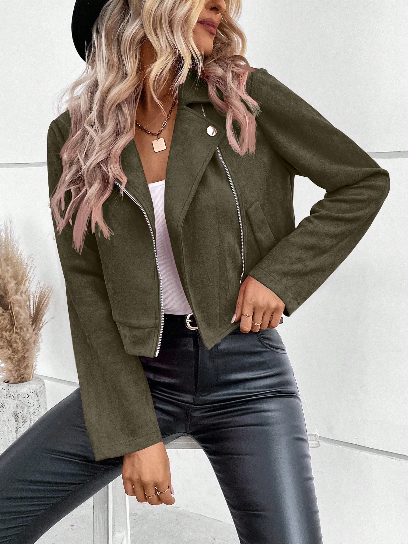 Women's Slim Fit Suede Short Jacket With Zipper For Winter_voghion.com