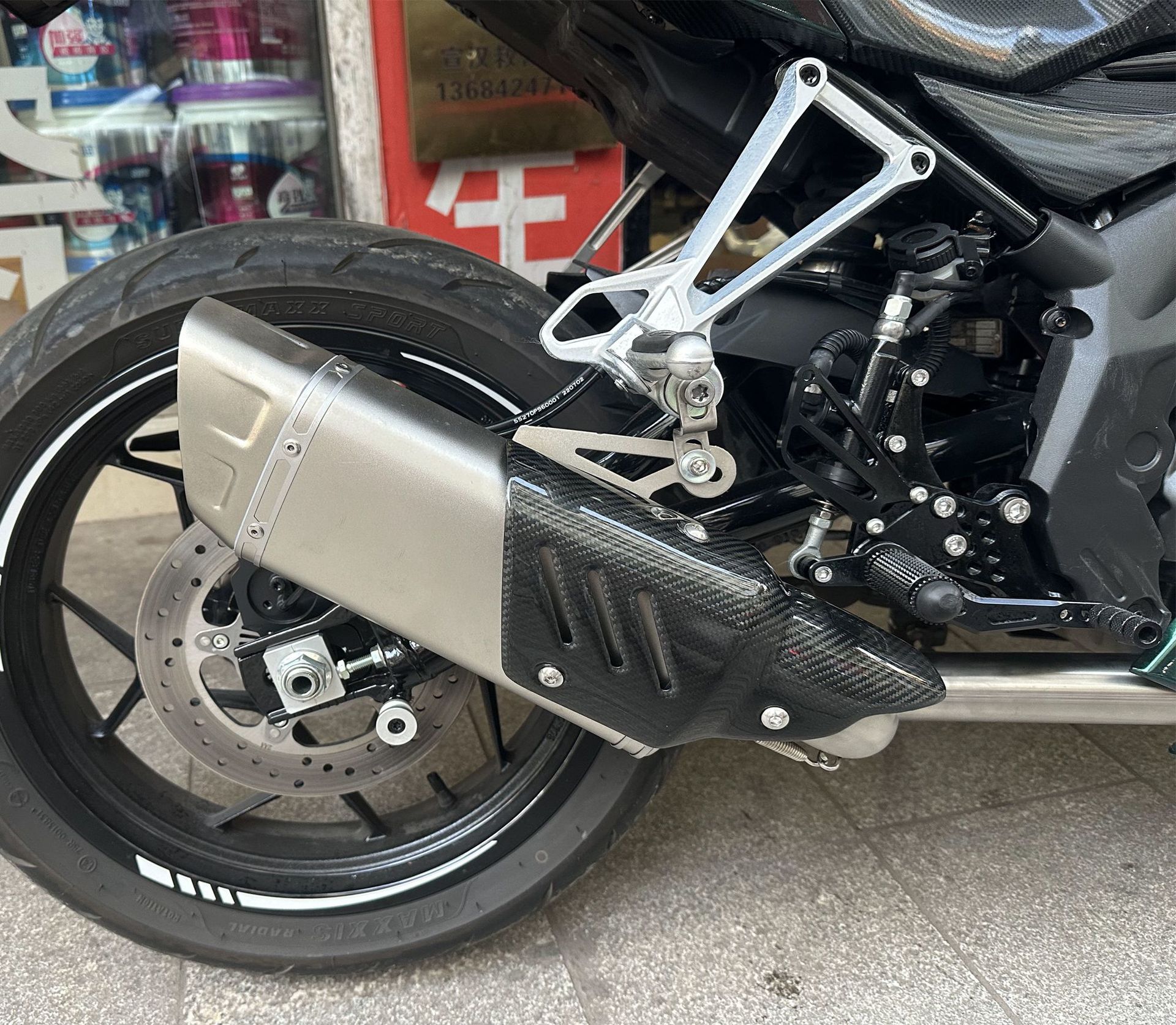 Benelli Tornado 302R Hurricane 252R Modified with Scorpion Sc Ar Silencer Exhaust Pipe in the Middle Section