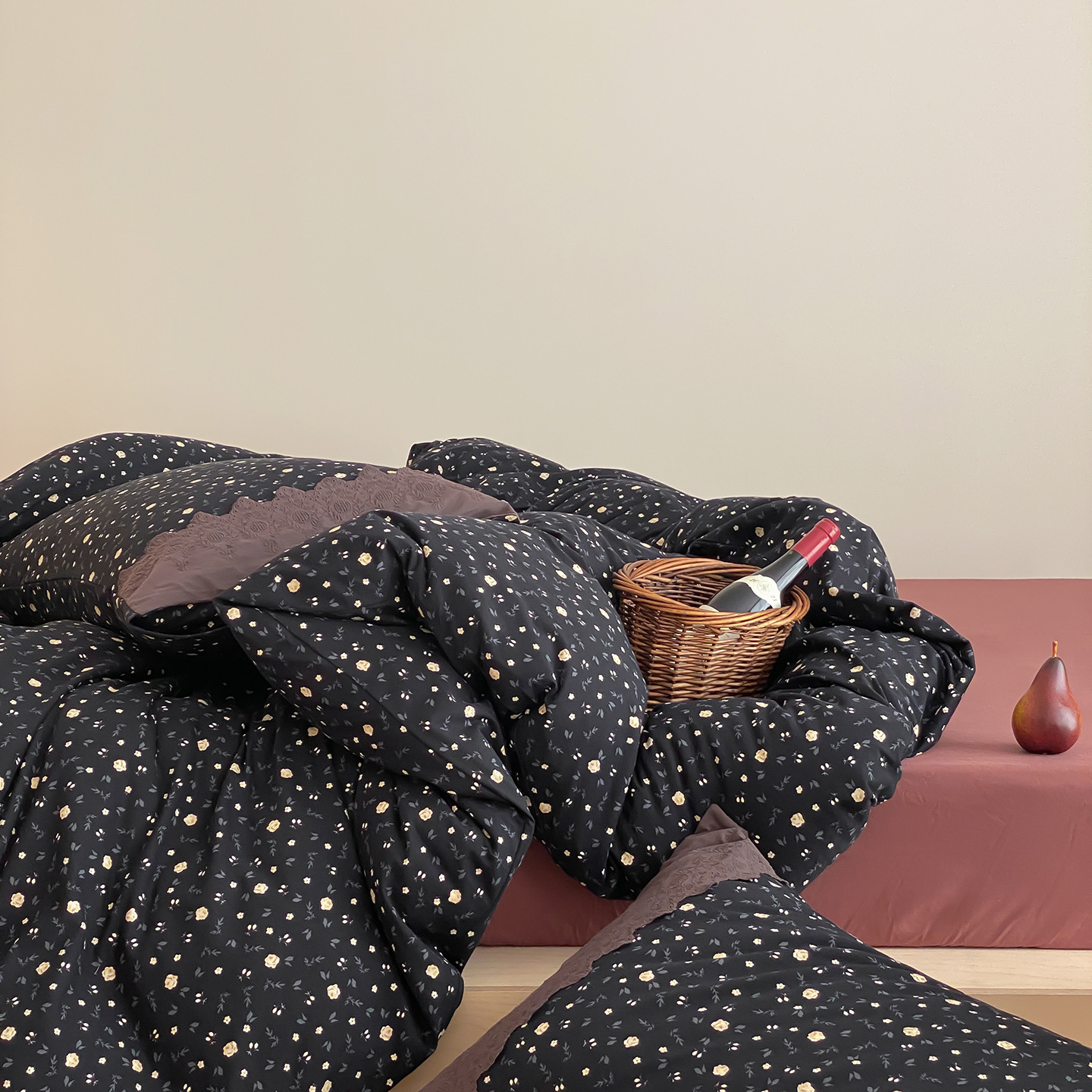 French Vintage Style Small Floral Pattern All-cotton Knitted Four-piece Set, Class A Ultra-soft And Cozy For Sleeping_voghion.com