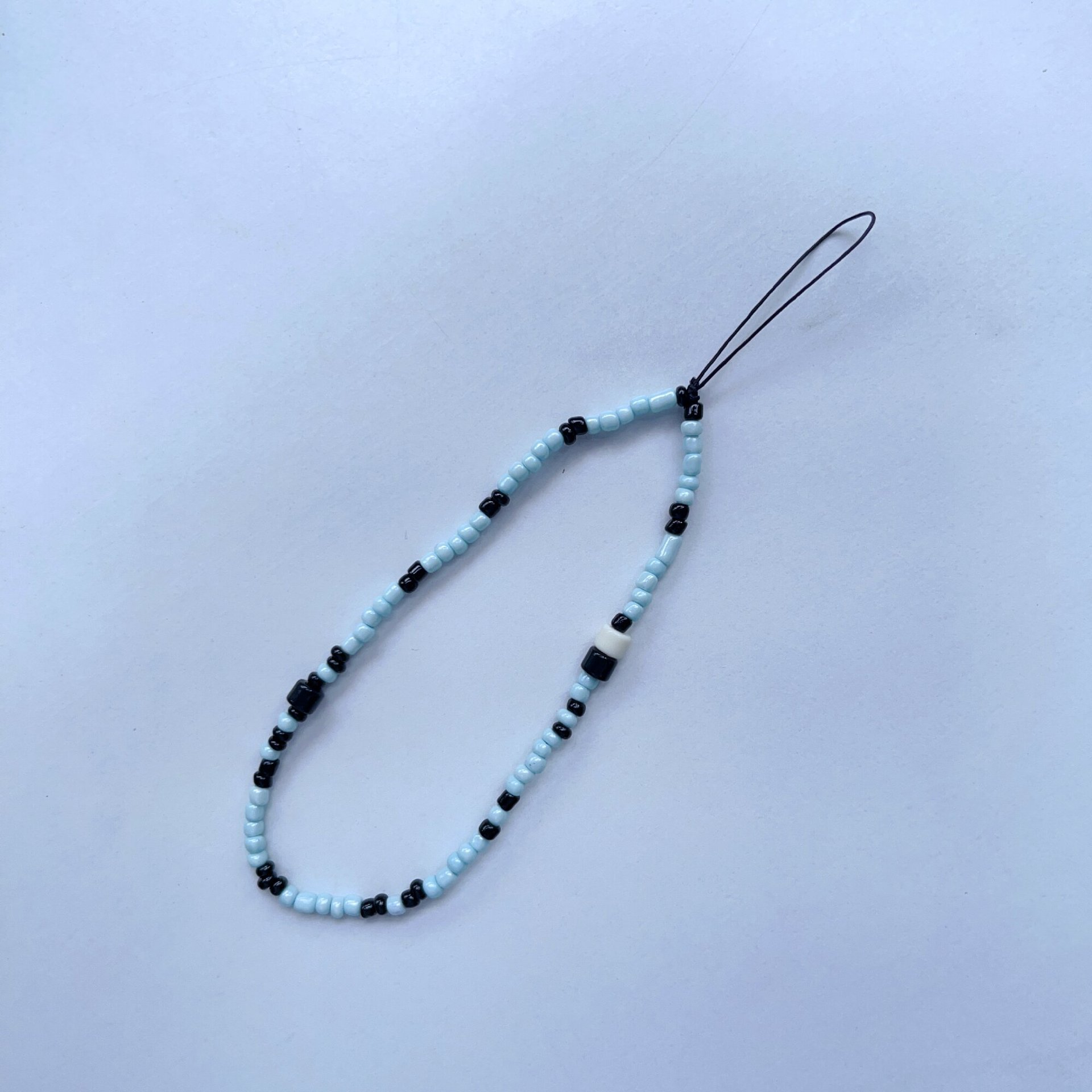 GLD-SL497 파란색과 검은색 쌀알 비드 랜야드