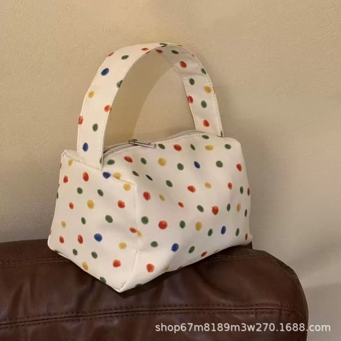 彩色波点小众百搭化妆包新款大容量收纳便携手提化妆洗漱包女