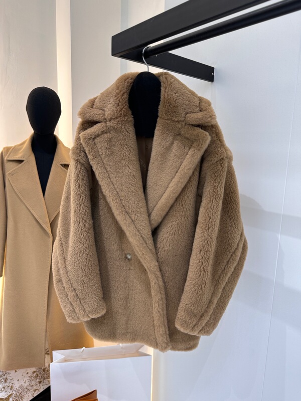 M家秋冬新款经典泰迪熊加厚颗粒羊毛大衣女Teddy皮草短款外套批发|undefined