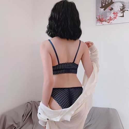 French New Style Front Button Beautiful Back Bra Summer Push-Up Big Breast Show Small Top Thin Bottom Thick Triangular Cup Women Without Wires