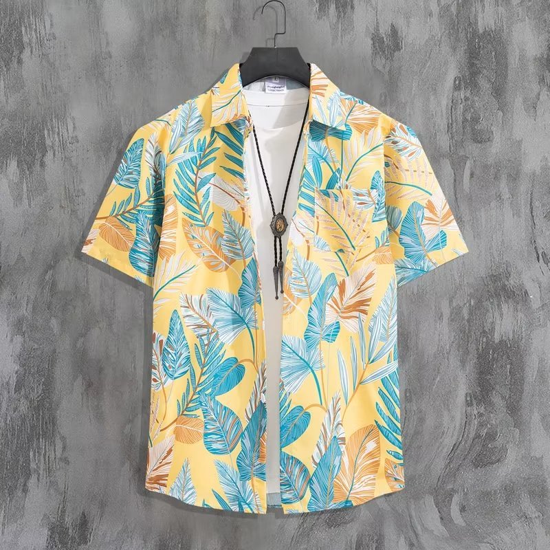 Completo da uomo a due pezzi: camicia a maniche corte, vestibilità ampia, taglie forti e pantaloncini con stampa alla moda in stile hawaiano da spiaggia, motivo floreale in seta ghiaccio._voghion.com