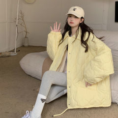 菱格は襟の中の肝っ玉の子羊の毛の綿の服のコートの女性の秋冬のパンの服の保温の綿の服のゆったりしているカジュアルな上着をひっくり返します。