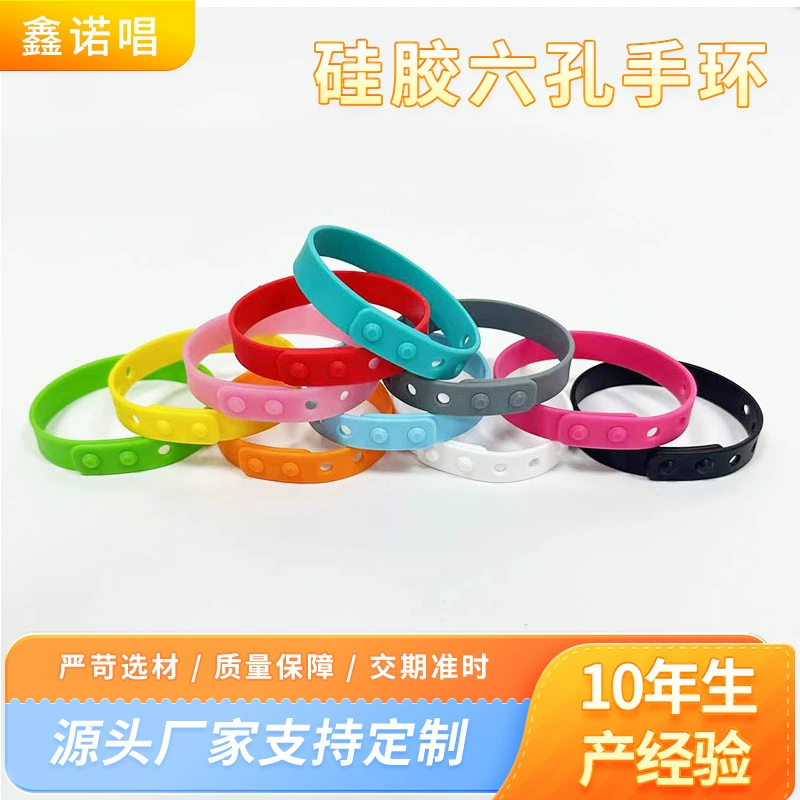 Adjustable silicone multicoloured bracelet for men and women