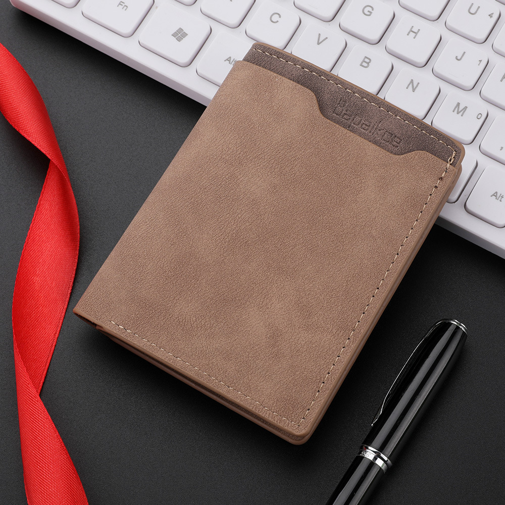 Short suede polyurethane wallet made of soft leather for leisure