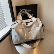 �羳���s�r�н��������д������Ůʿ�\���٤Ӗ����������б���