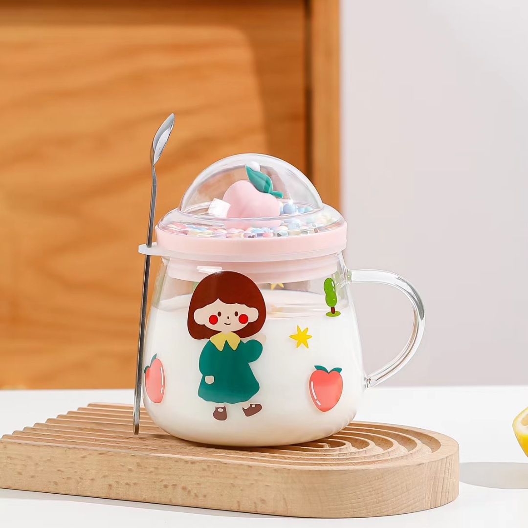 Taza de fruta de niña linda de dibujos animados lindo creativo con tapa cuchara taza de agua de vidrio taza de corazón de niña DE ALTO aspecto taza