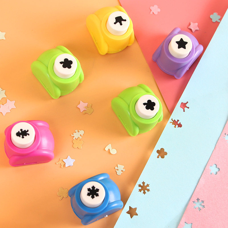 Niños DIY materiales hechos a mano pequeña tarjeta de felicitación en relieve creador de tarjetas de felicitación jardín de infantes inteligencia ahorrar mano de obra máquina de relieve al por mayor