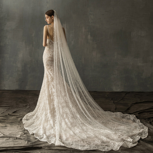 V639 European and American bride church wedding veil new style hand-sewn hair comb pearl long tail soft yarn wholesale