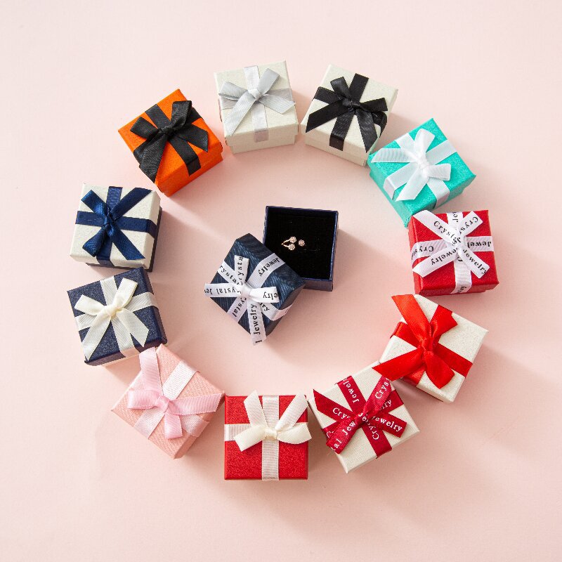 Más que en stock estilo cinta arco caja de embalaje caja de anillo pendientes joyas caja de regalo pendientes