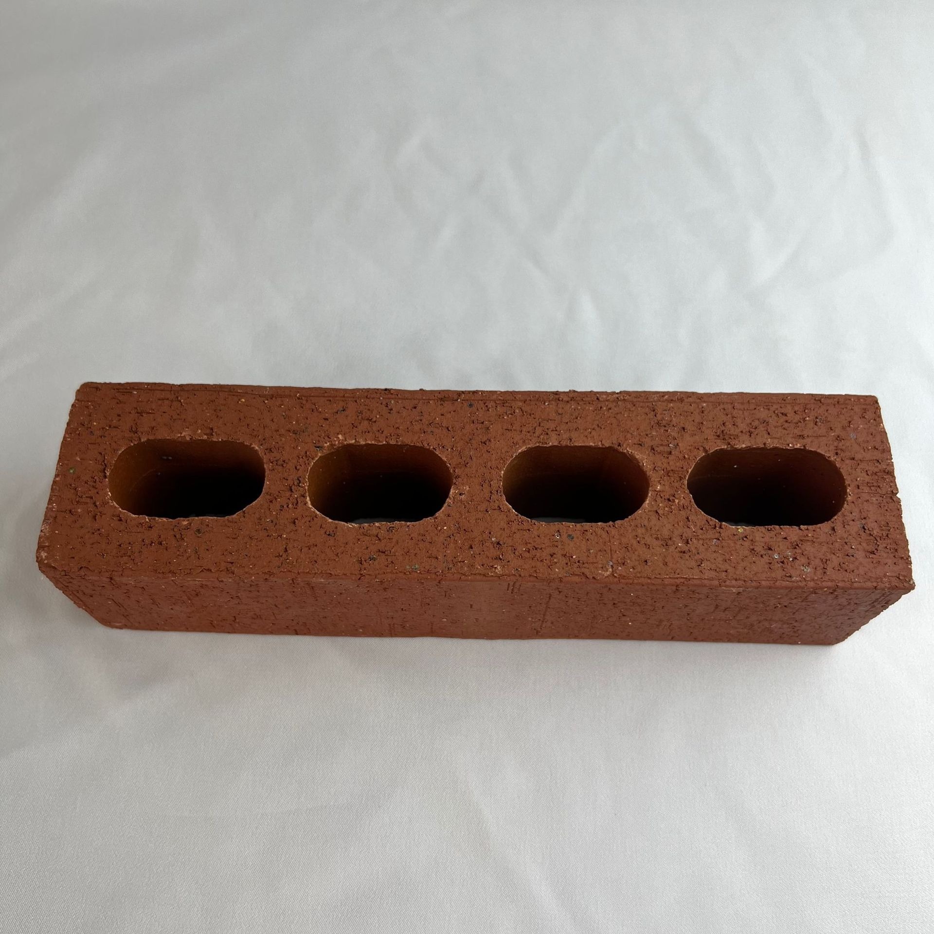 宜兴厂家批发现货直发可用于外墙保温砌筑清水墙多孔红色陶土砌块