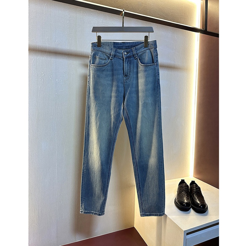 Suave y cómodo algodón orgánico elástico primavera-verano delgado hombre casual delgado jeans rectos