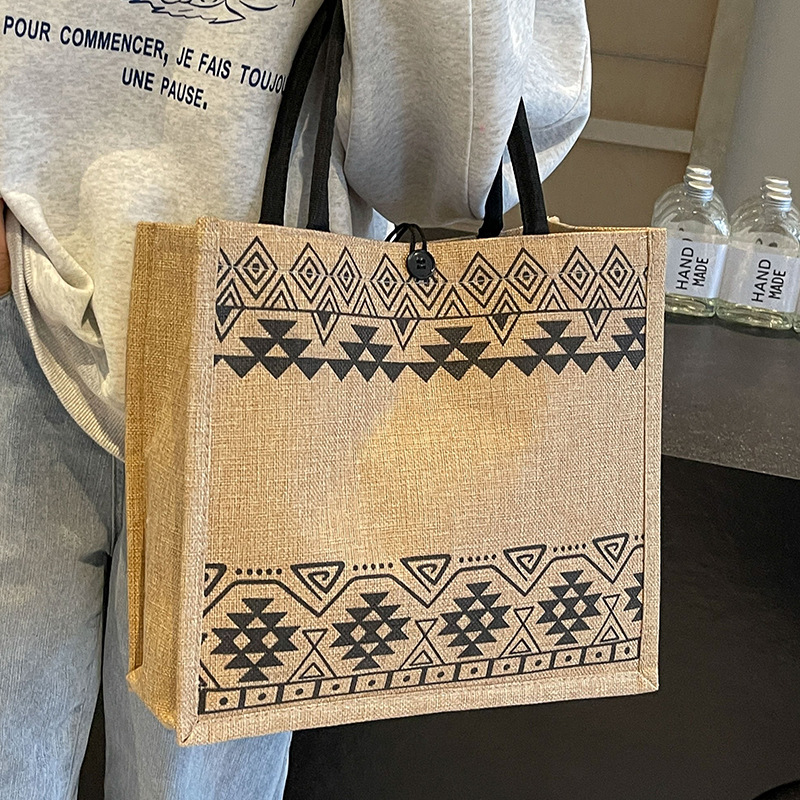 Capacious shoulder bag for mother and baby