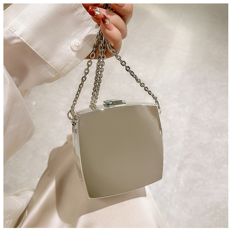 2025 New acrylic bag, square box bag, single-shoulder crossbody chain, women's makeup bag, fashionable cross-border clutch undefined