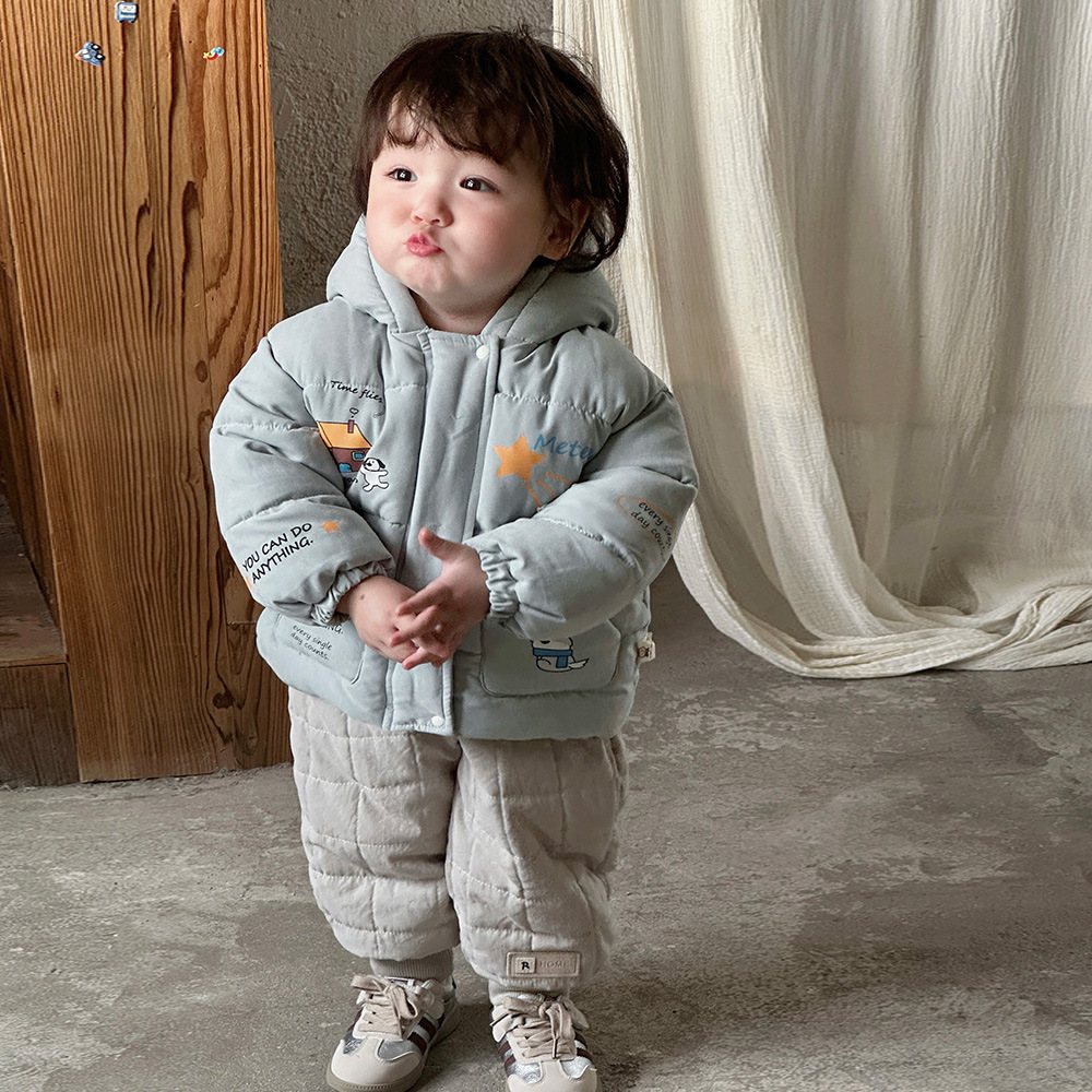 Ropa para niños coreanos dibujos animados de invierno ropa de salida cómoda y cálida ropa de algodón con capucha para niños