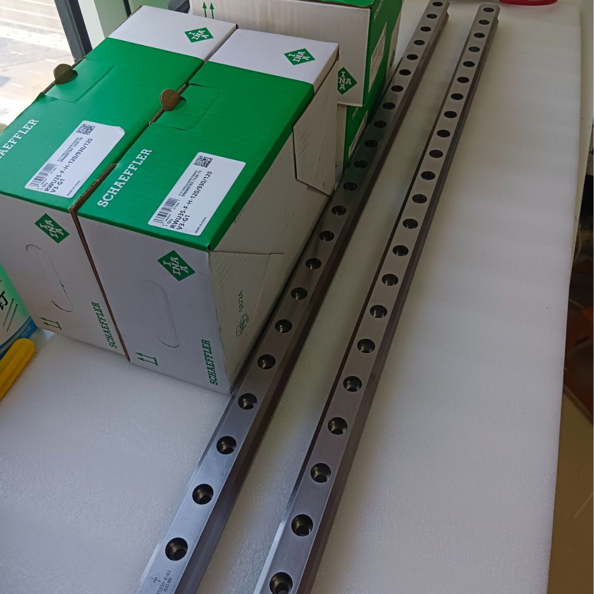 循环滑块RUE35EHLW2G1V3/880-20/20+KIT, 导轨副天津福业优惠