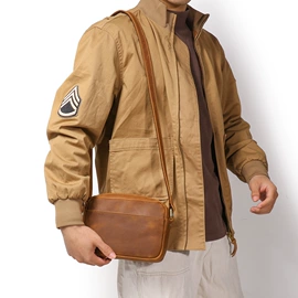 男士胸包;旅行包袋;休闲背包