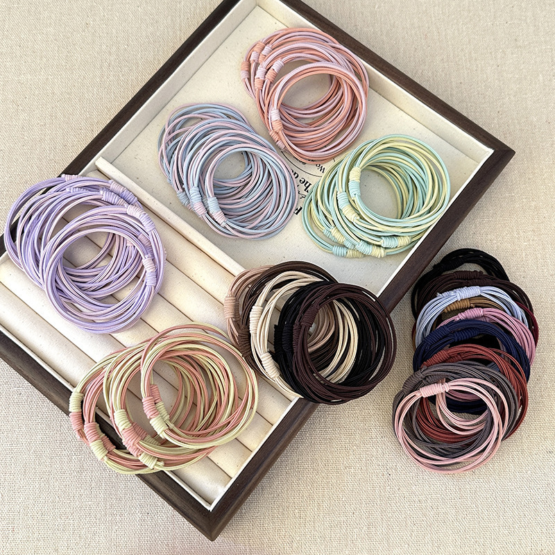 Base universal hair accessory