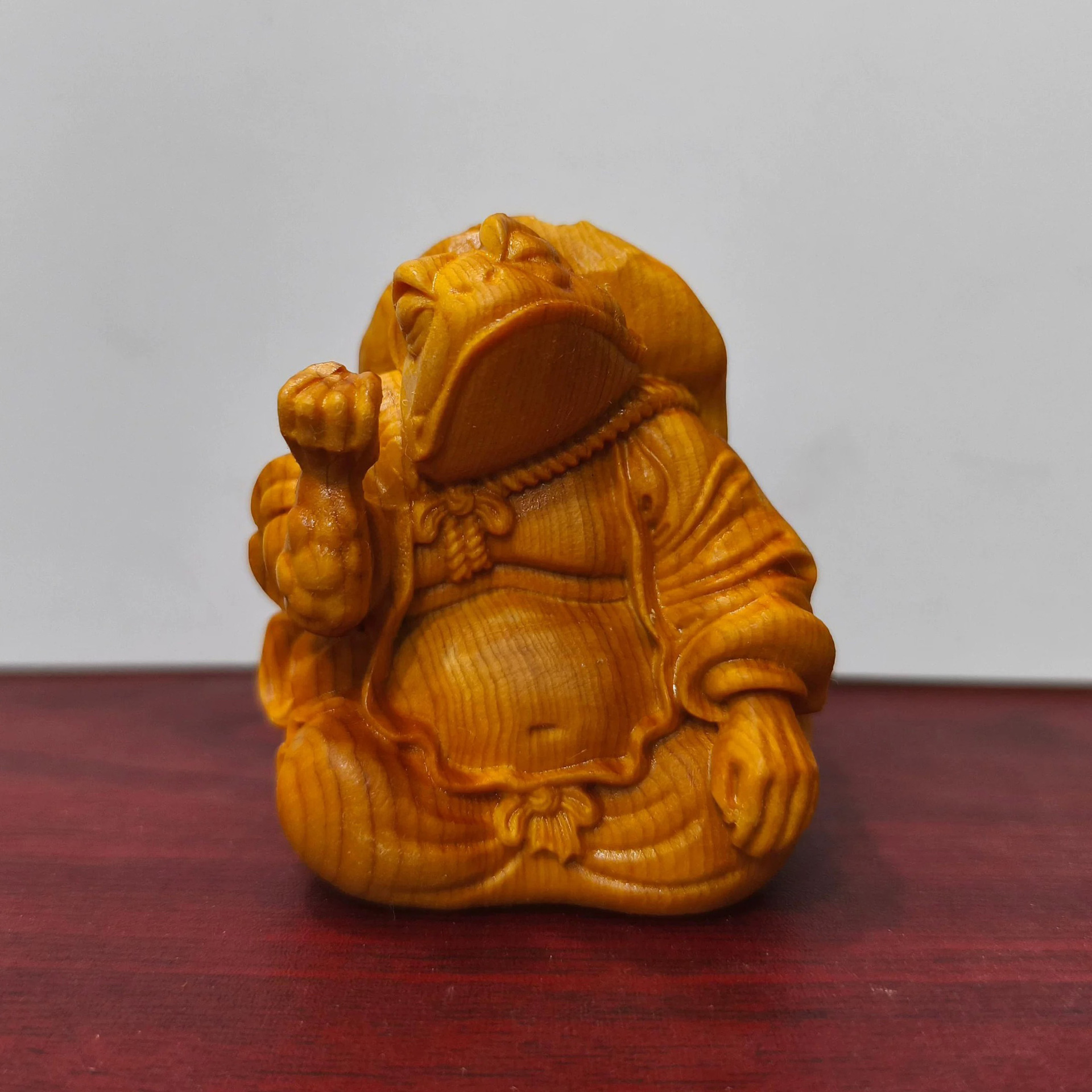 崖柏木雕三足金蟾仙人手把件 祈福蛙蛤蟆动物茶宠随身盘玩车摆件