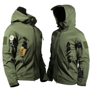 Outdoor shark skin soft shell jacket men's winter fleece waterproof windproof men's three-in-one warm camouflage Mountaineering