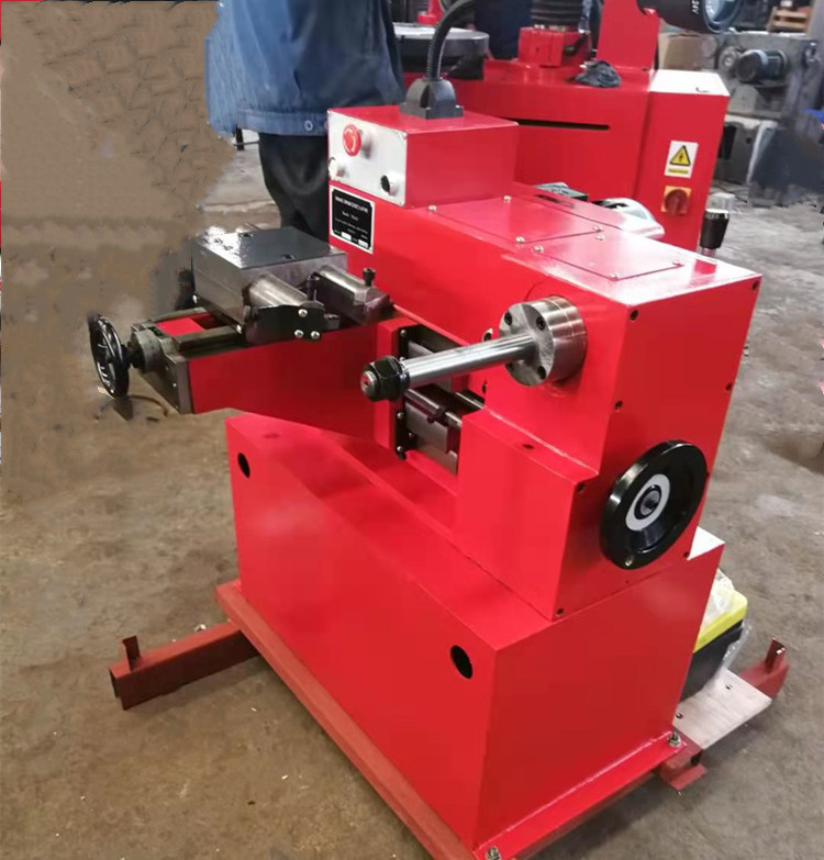 T8445-02.jpg